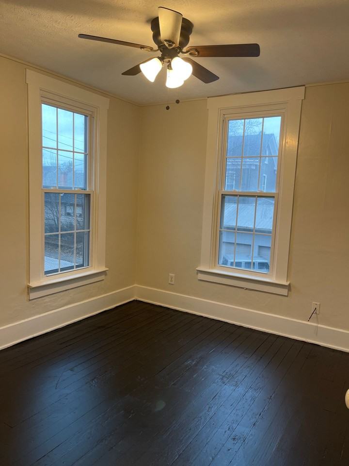 E. 14th St., 310 - Photo 4 of 13