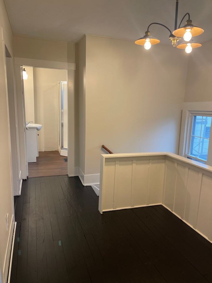 E. 14th St., 310 - Photo 5 of 13