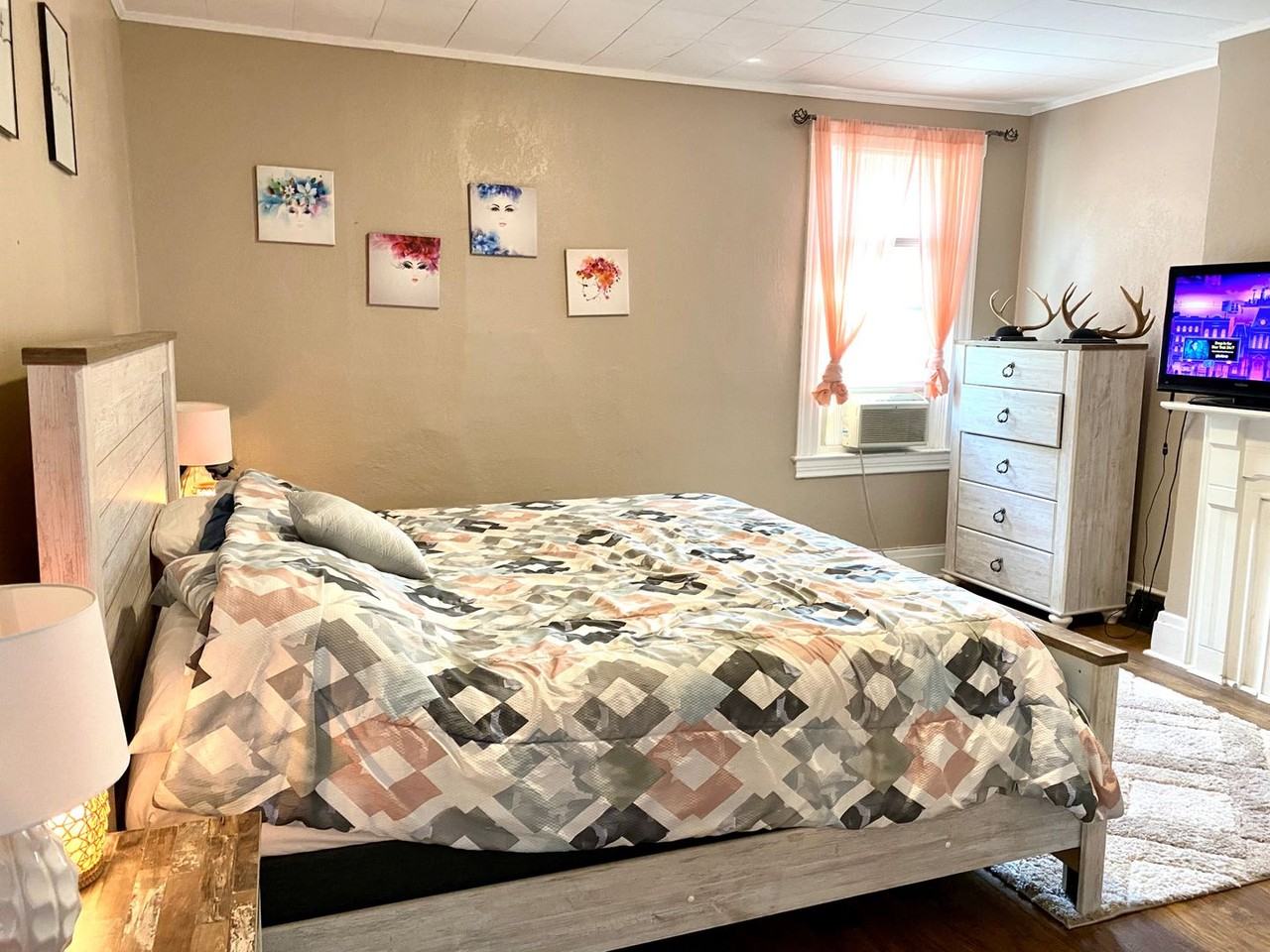 168-170 Grant Avenue - Photo 2 of 19