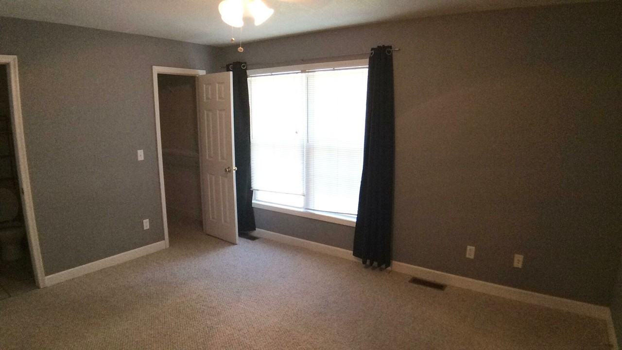 208 Reynolds St - Photo 3 of 7