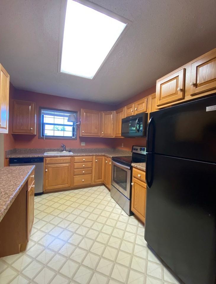 206A Homestead Ln - Photo 2 of 12