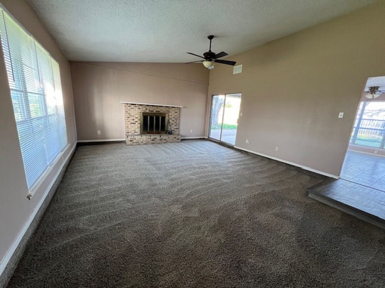 4702 Bob O Link Dr - Photo 3 of 22