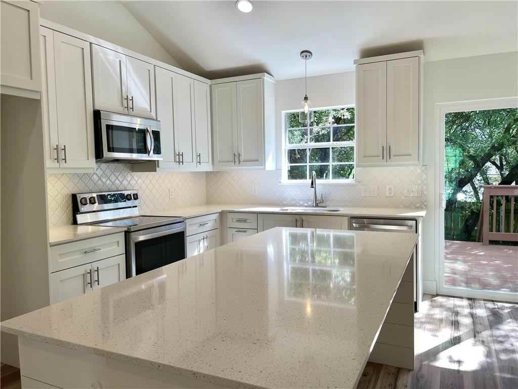 104 Cowal Dr S #NA - Photo 3 of 20