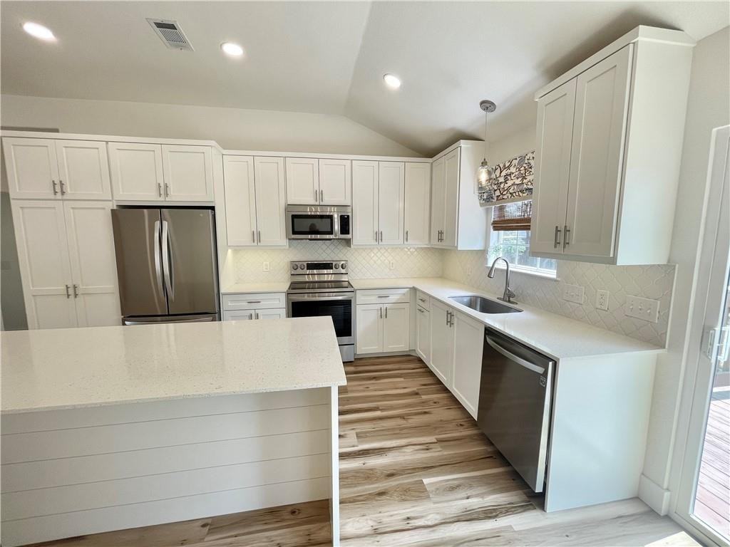 104 Cowal Dr S #NA - Photo 4 of 20