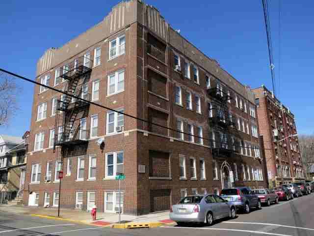 7803 Hudson Ave #C5 - Photo 7 of 7