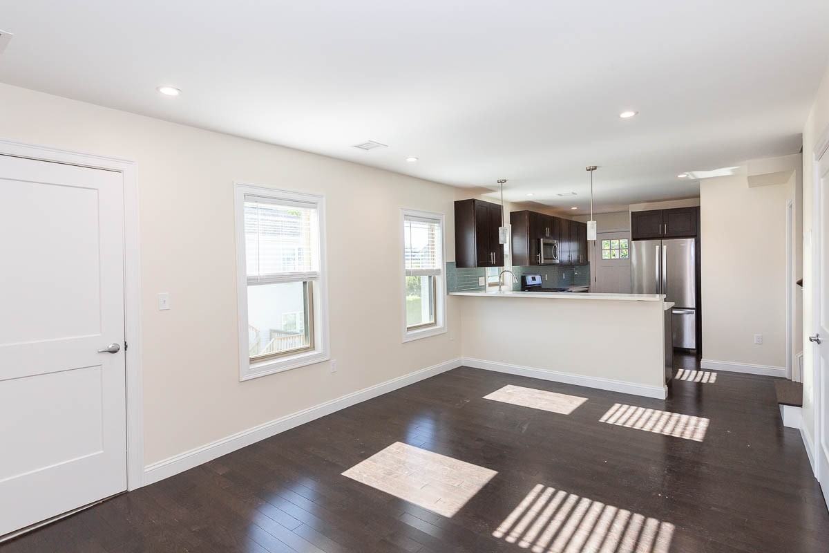 39 Harvard St #1 - Photo 6 of 20