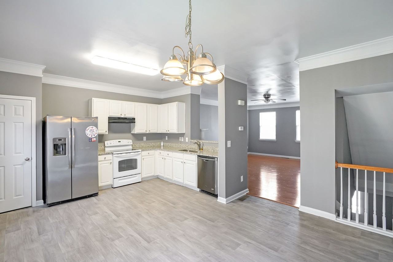 2217 Landing Walk Dr #2217 - Photo 4 of 20