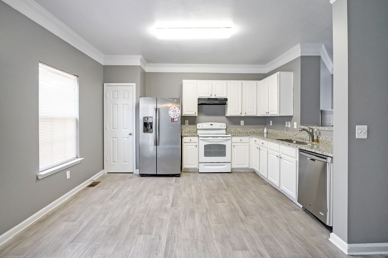 2217 Landing Walk Dr #2217 - Photo 5 of 20