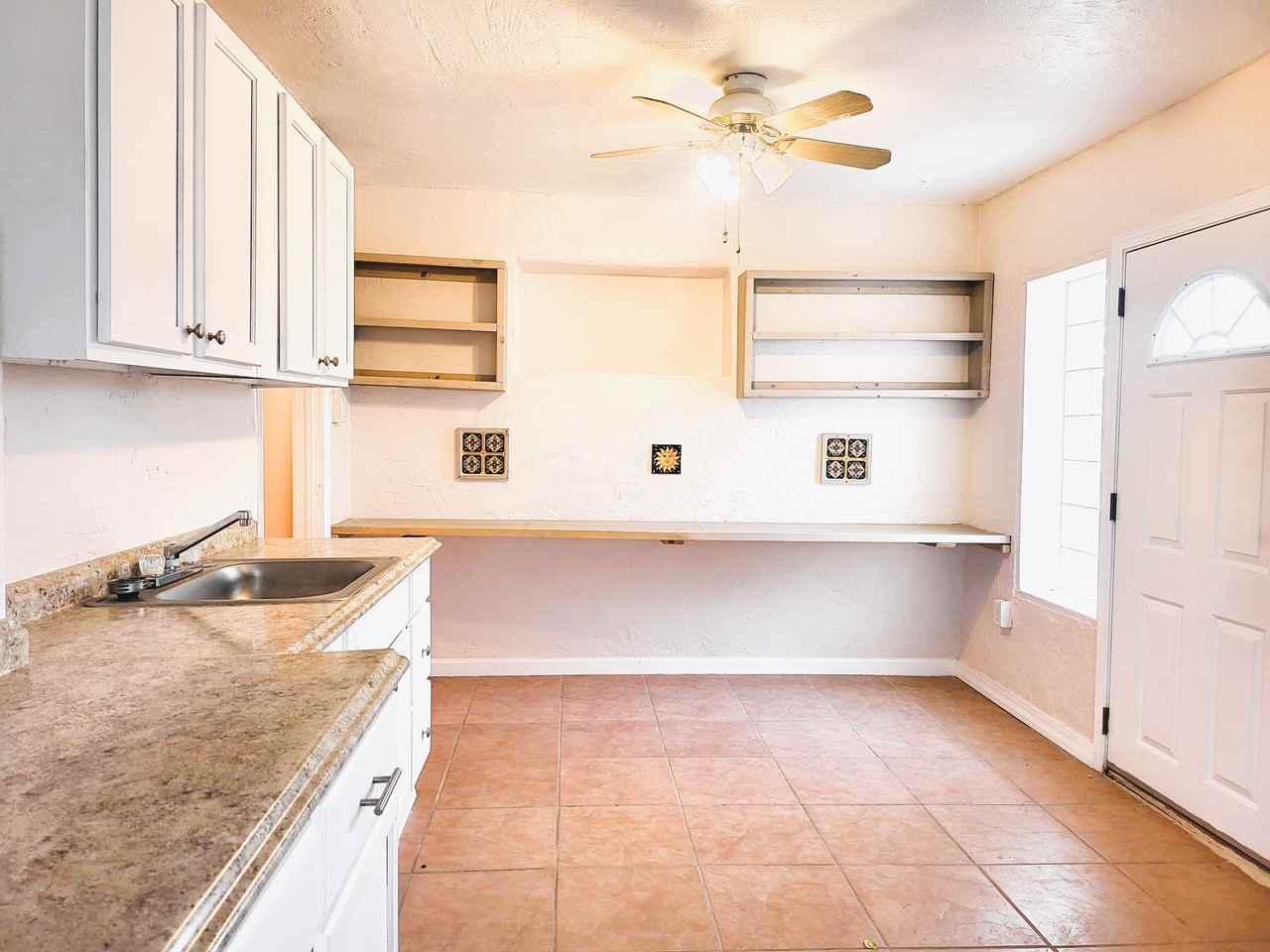 501 Park St #B - Photo 2 of 11