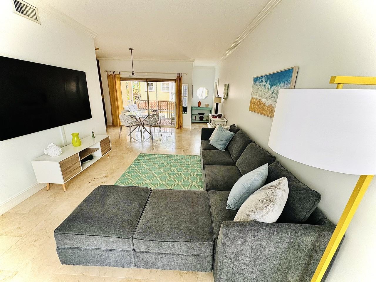 95 Northeast 4th Avenue #4 - Photo 4 of 27