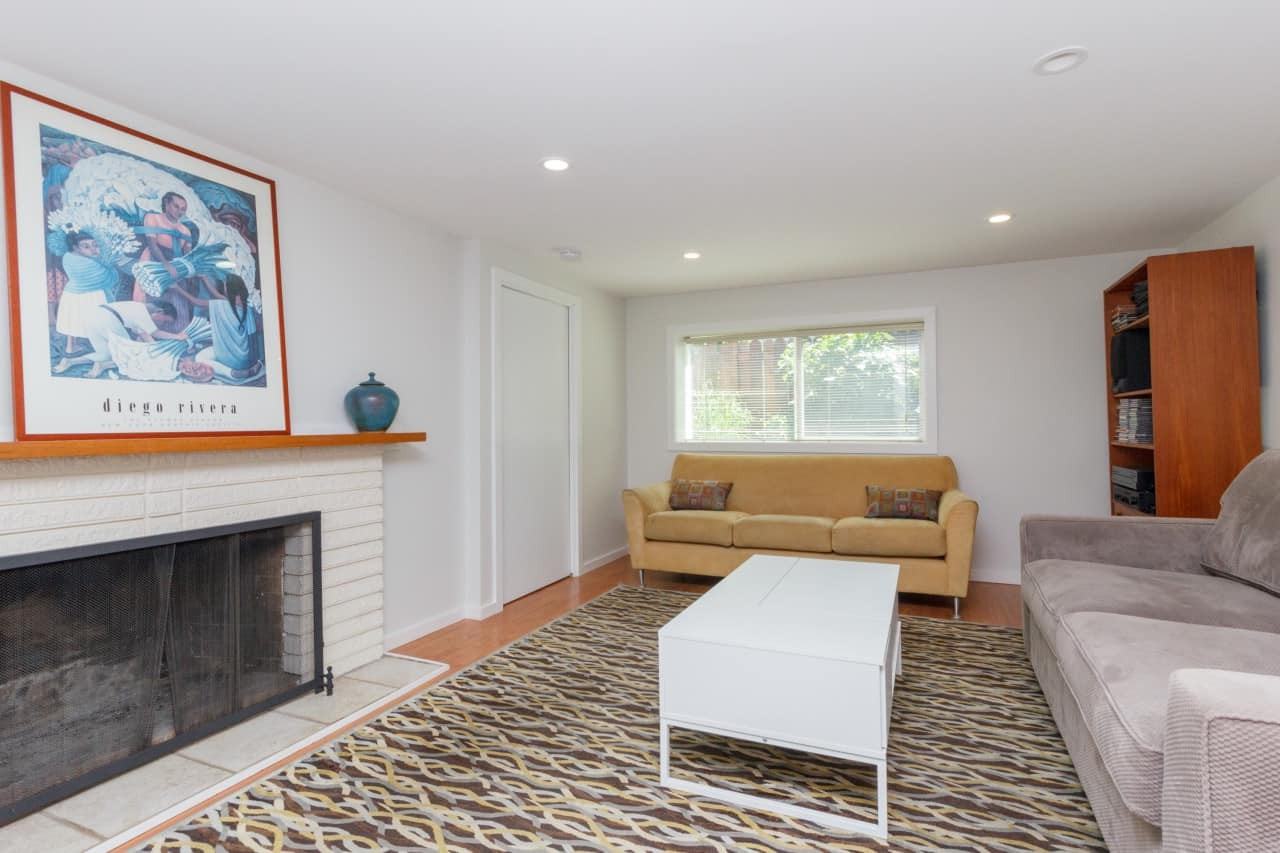 324 Kamloops Avenue - Photo 3 of 10