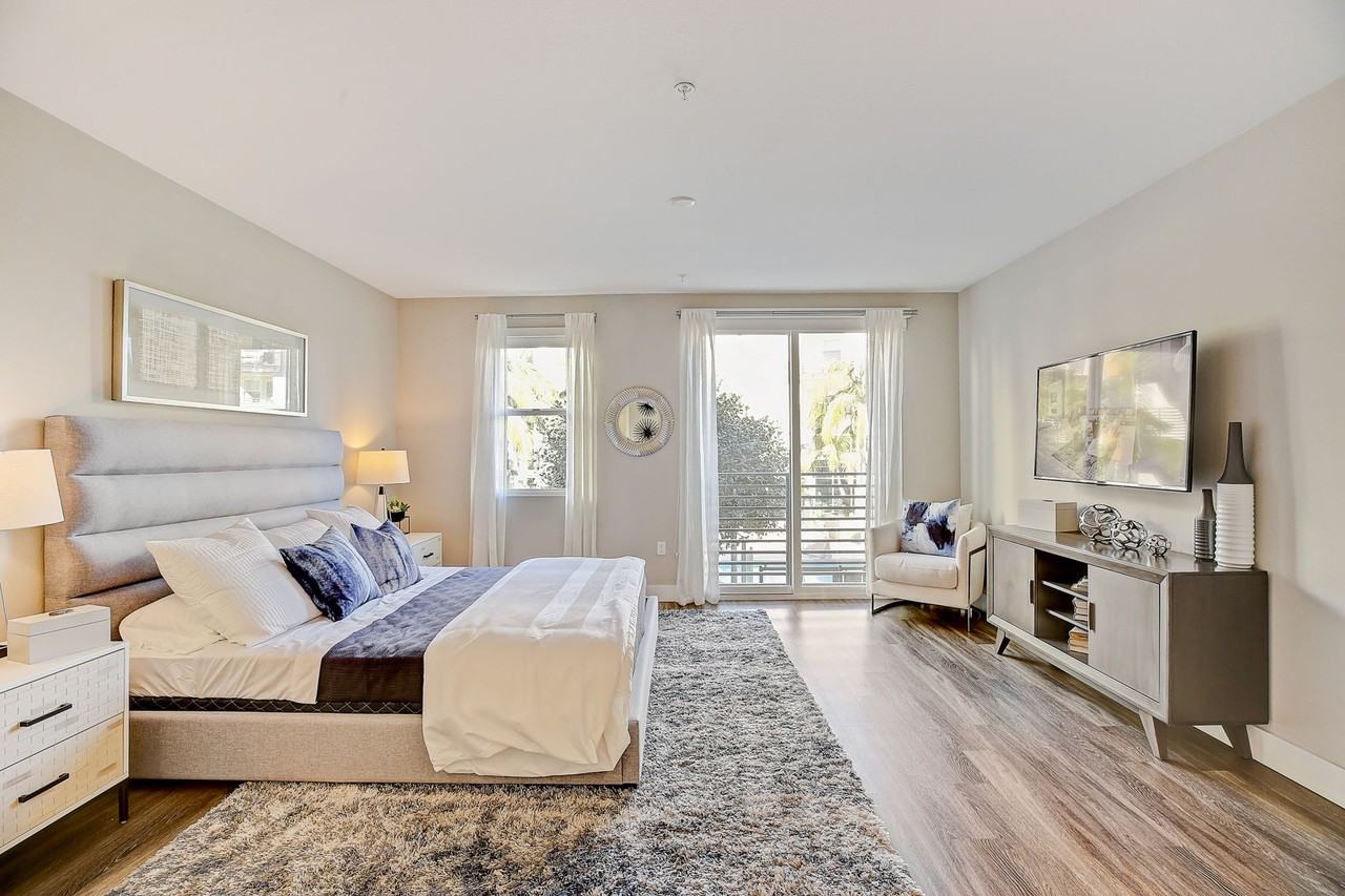 Eleven 10 - Photo 6 of 33