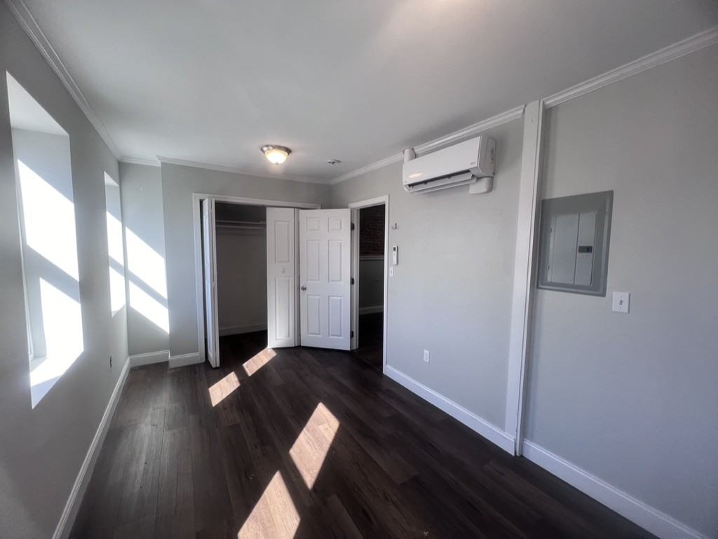 315 Meridian St #2 - Photo 7 of 11