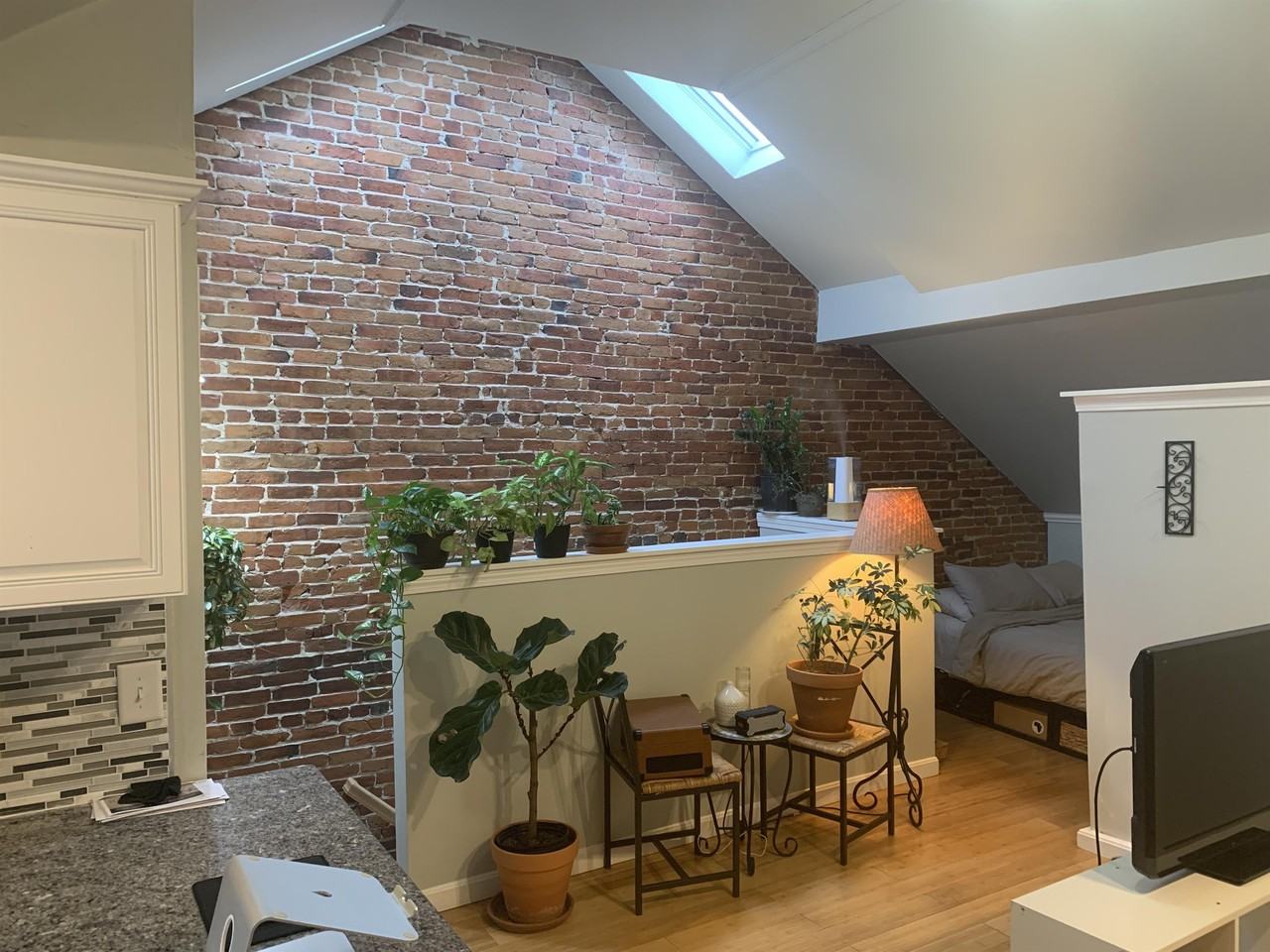 315 Meridian St #3 - Photo 4 of 10