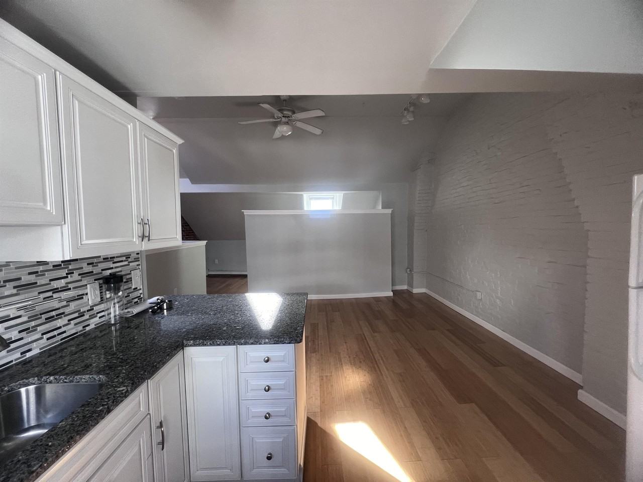 315 Meridian St #3 - Photo 7 of 10