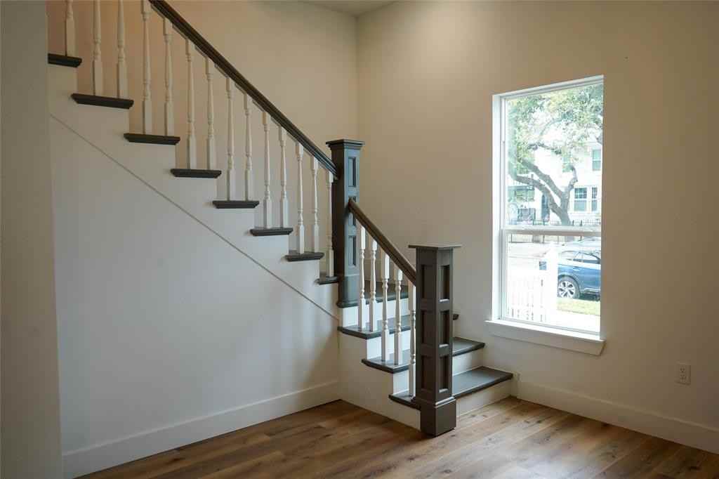 2601 Avenue O 1/2 - Photo 3 of 23