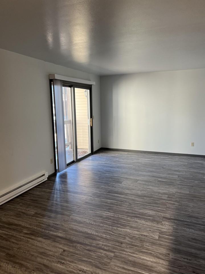 353 1st St #1 - Photo 4 of 11