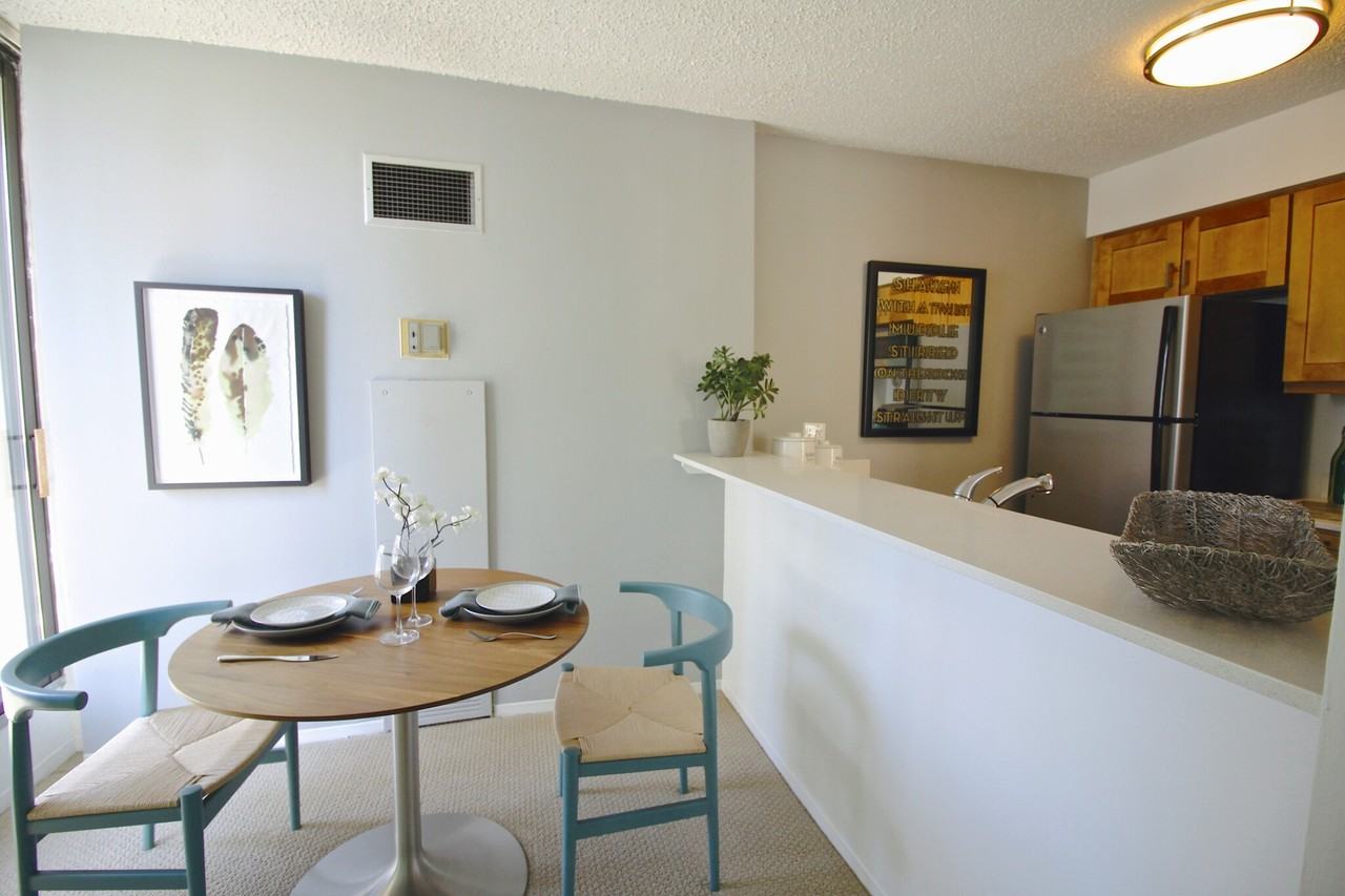 750 N Dearborn St #2-2 - Photo 3 of 12