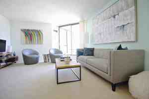 featured image of 750 N Dearborn St #2-2