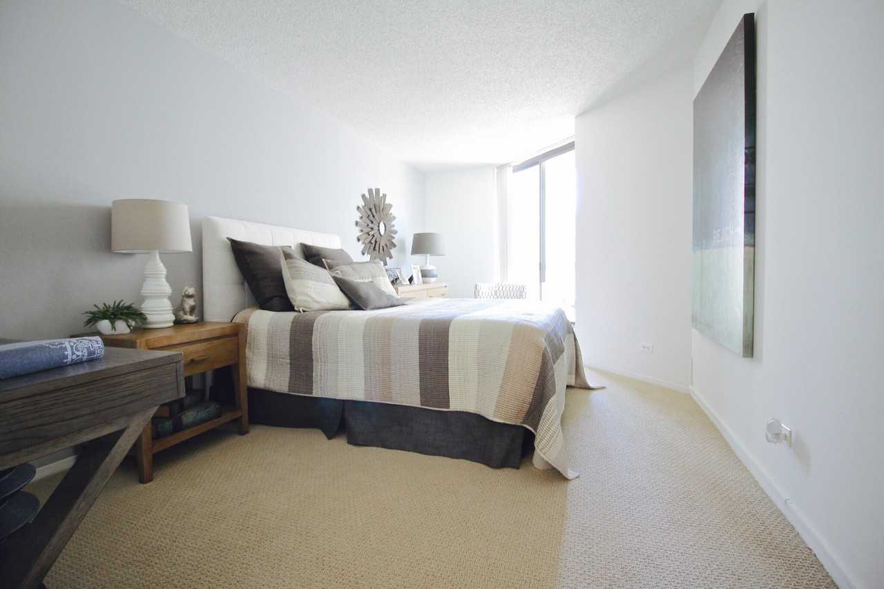 750 N Dearborn St #2-2 - Photo 6 of 12