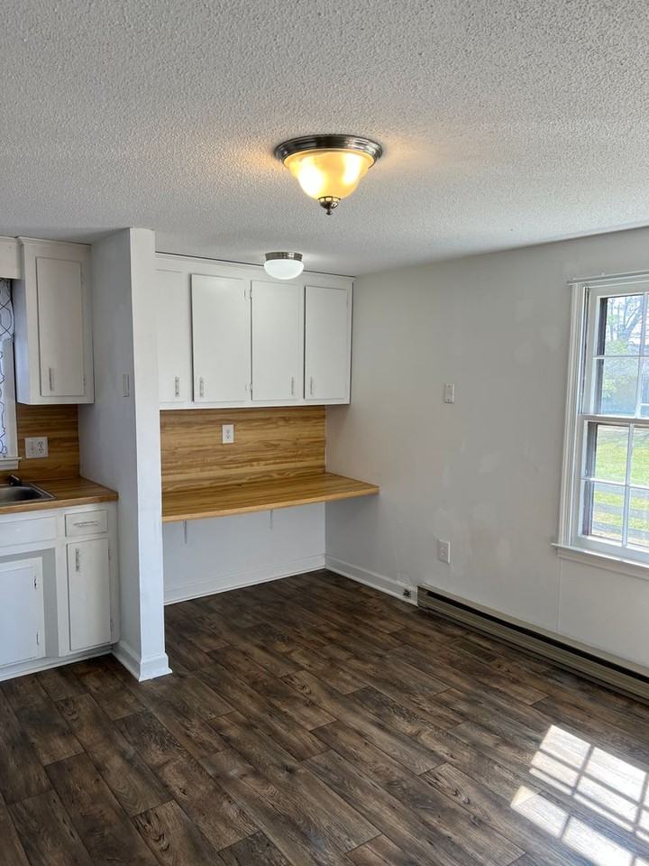 55 W Washington St - Photo 2 of 17