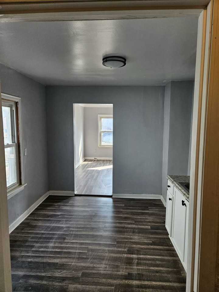 16181 Woodbine St - Photo 3 of 14