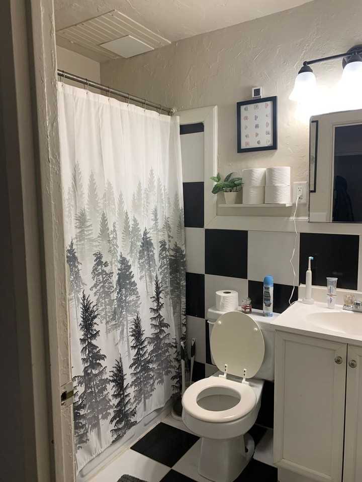 1327 7th St SE - Photo 5 of 9