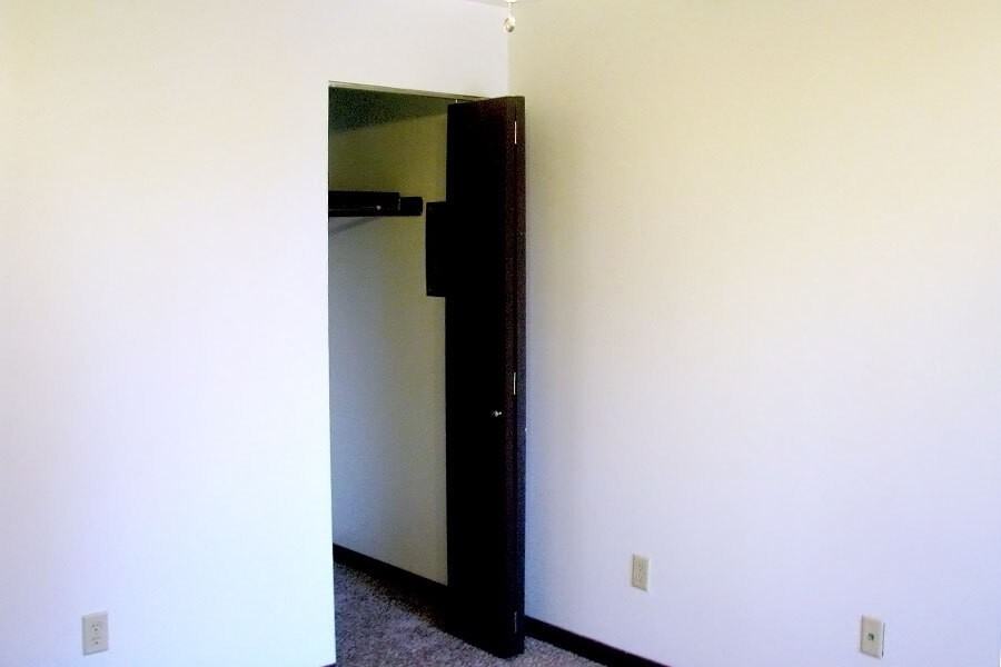 Alpine Apartments - Photo 6 of 6