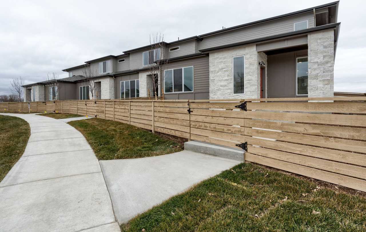 Luxury Rowhouse - NE Ft. Collins - Photo 2 of 5