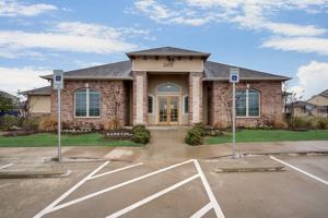 featured image of 2410 Jack Finney Blvd