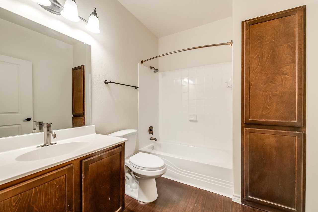 Majors Place - Photo 2 of 50