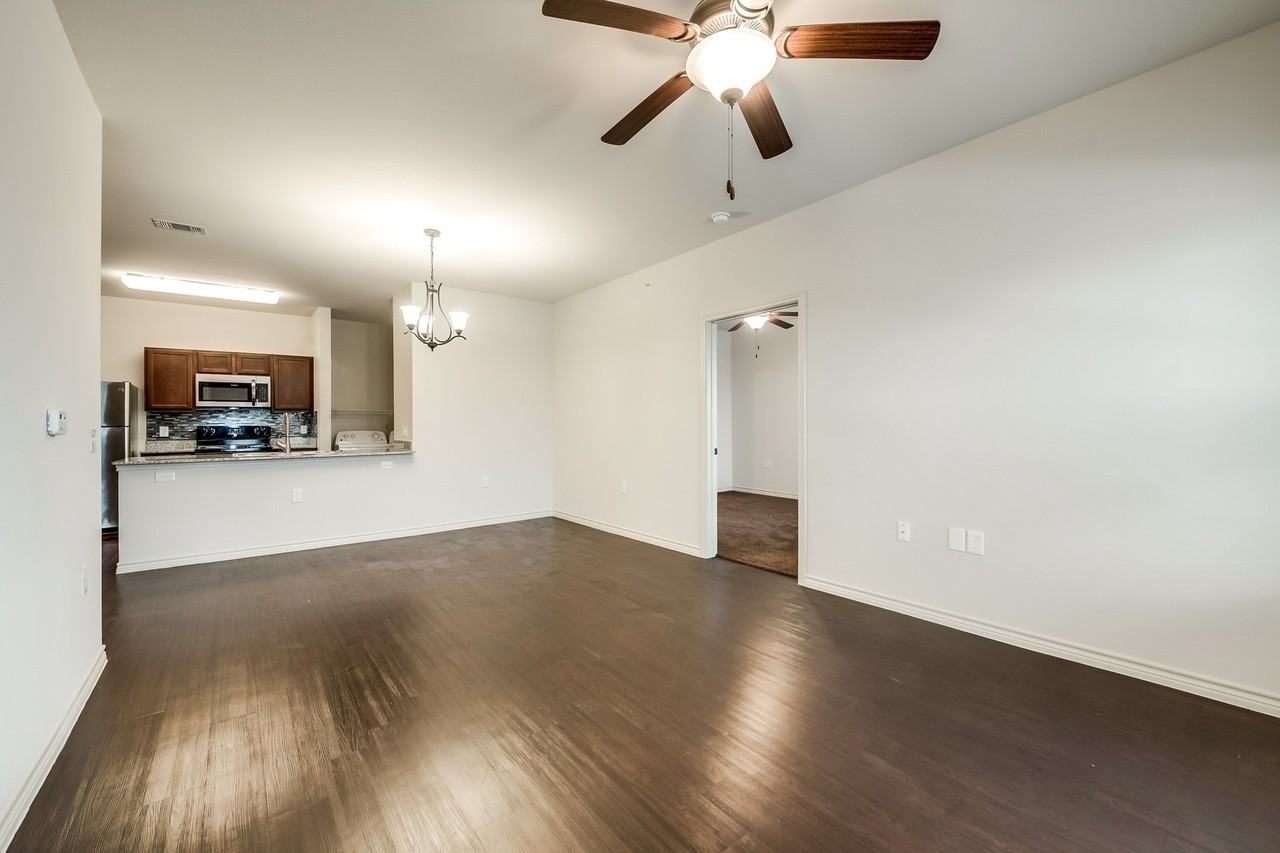 Majors Place - Photo 3 of 50