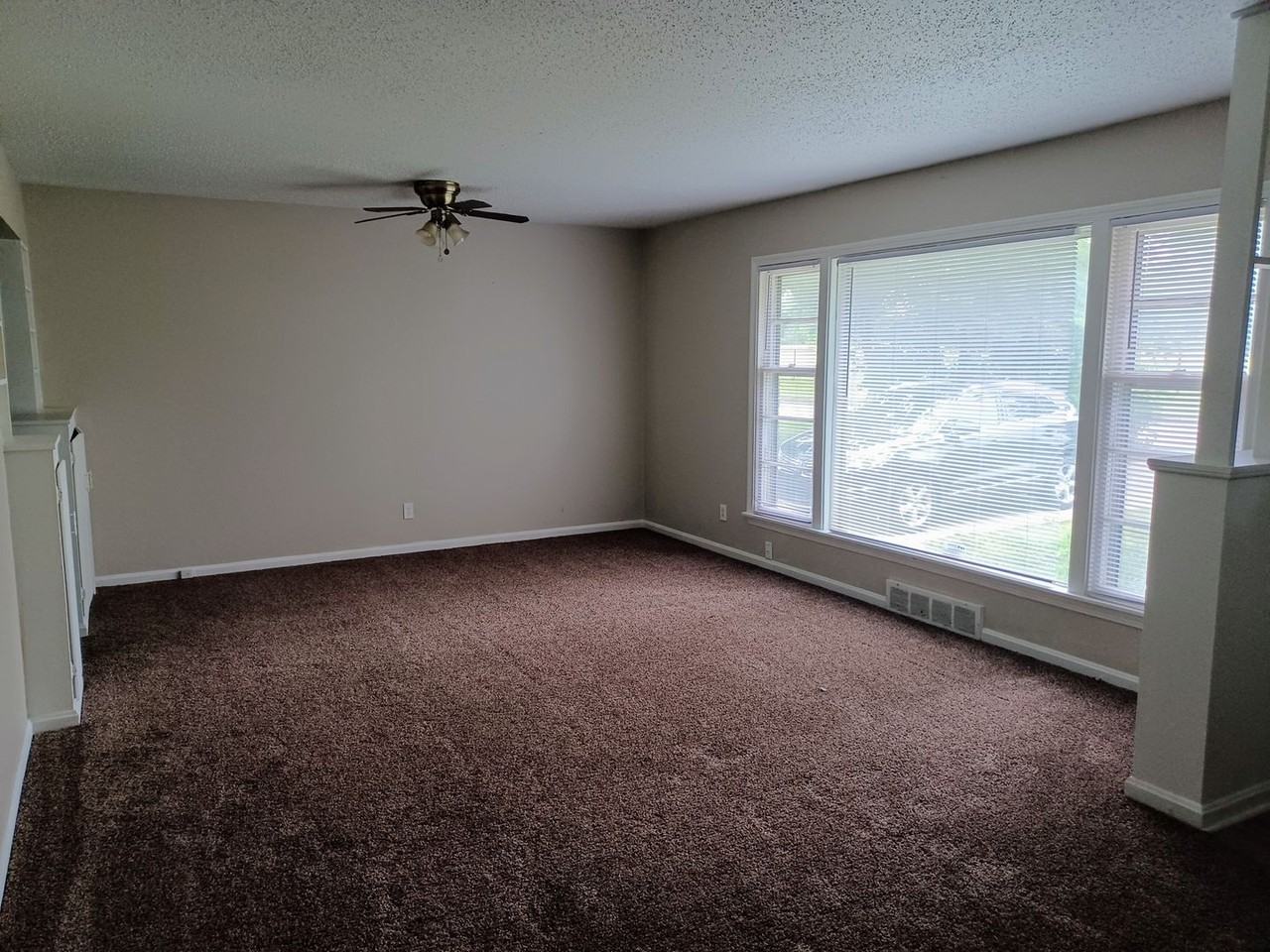 1111 N Roosevelt St - Photo 2 of 12