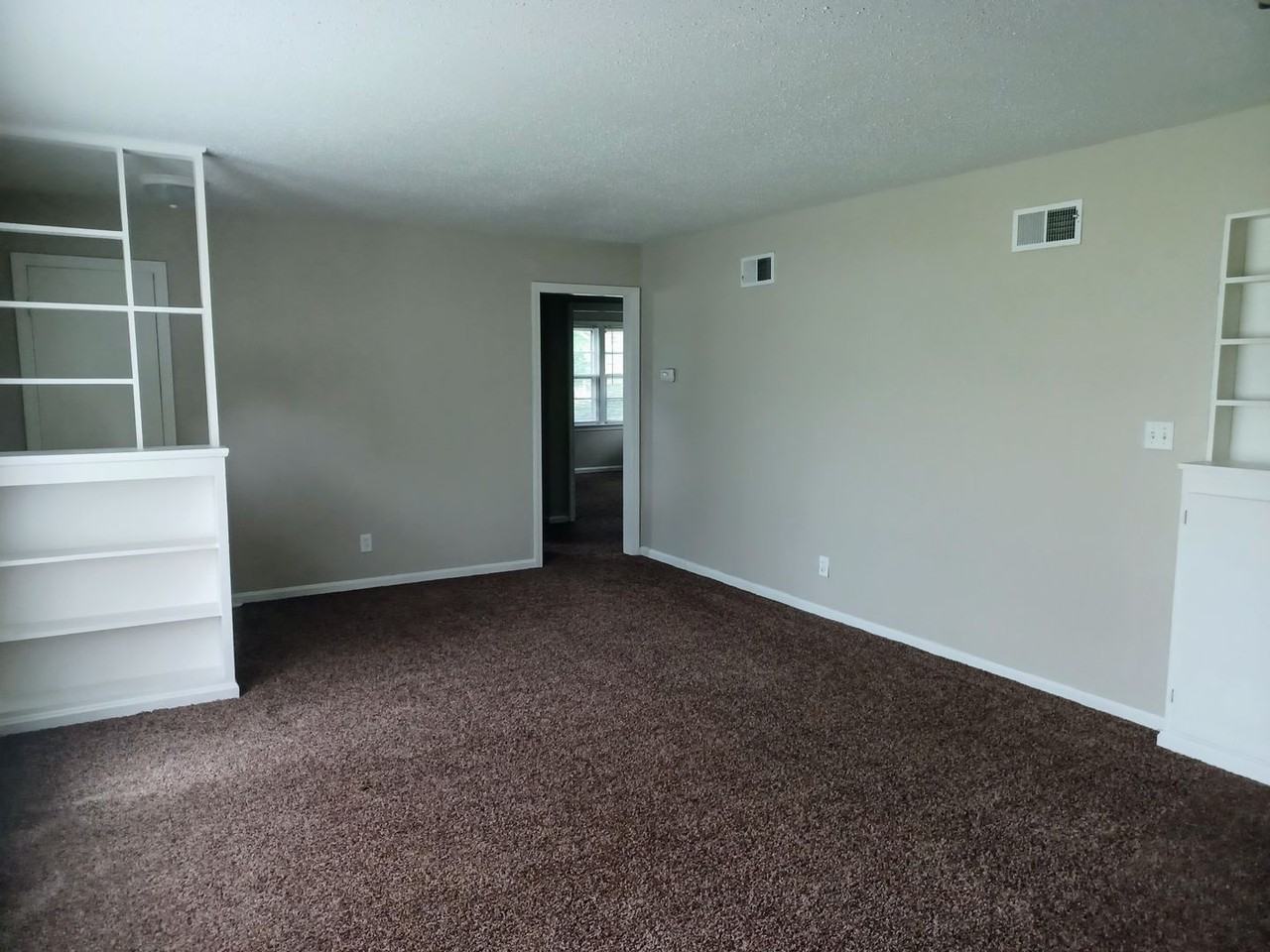1111 N Roosevelt St - Photo 4 of 12