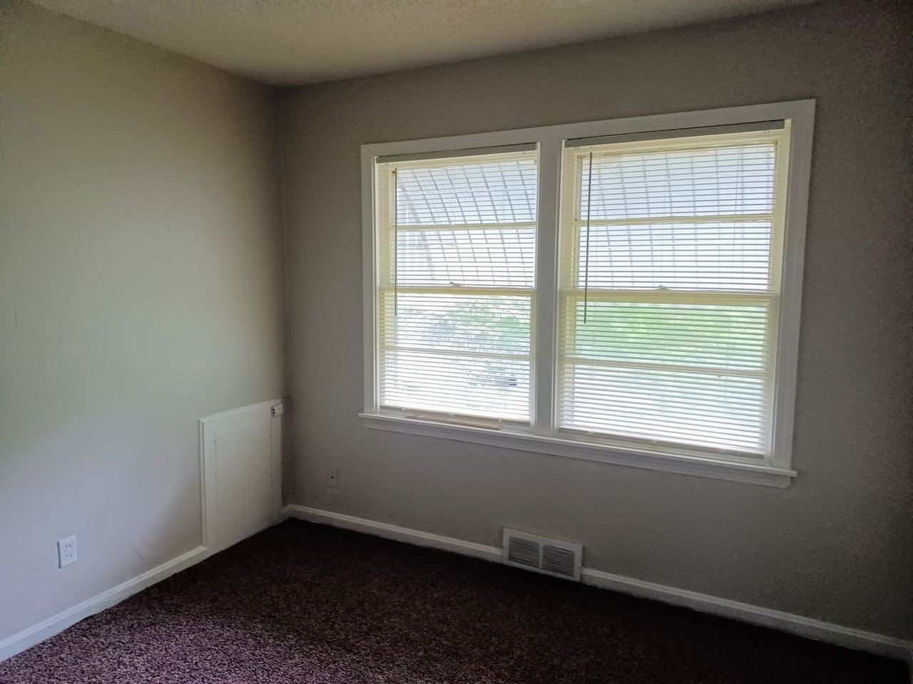 1111 N Roosevelt St - Photo 6 of 12