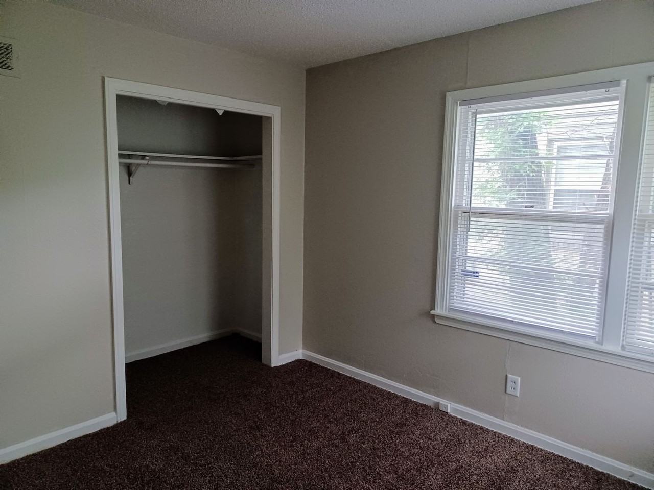 1111 N Roosevelt St - Photo 7 of 12