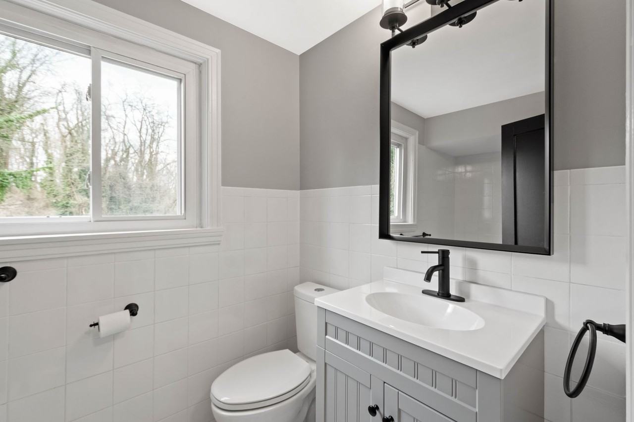 2603 Laketon Road - Photo 2 of 31