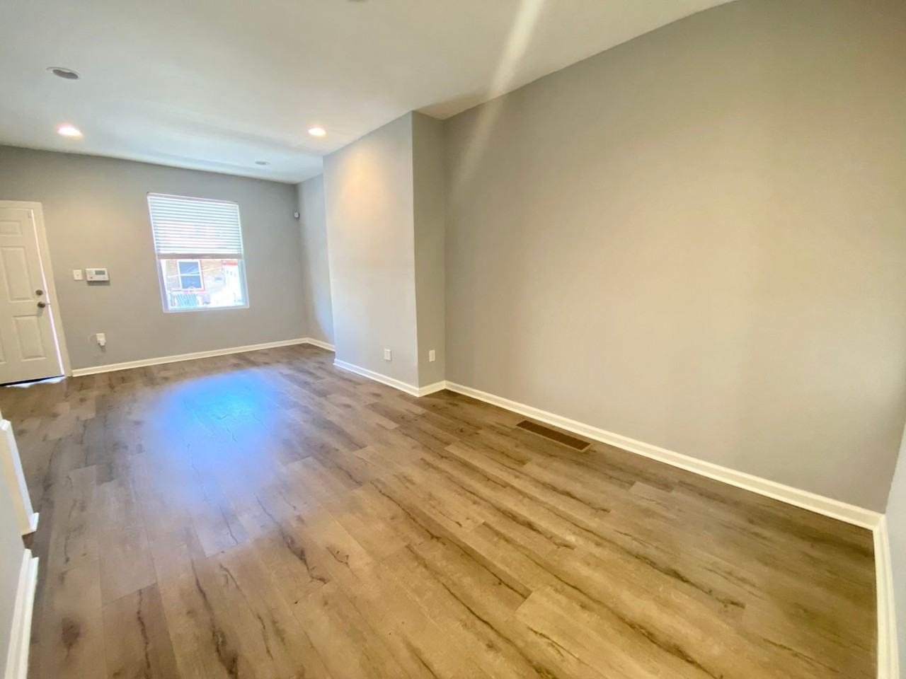 459 N Dearborn St - Photo 3 of 10