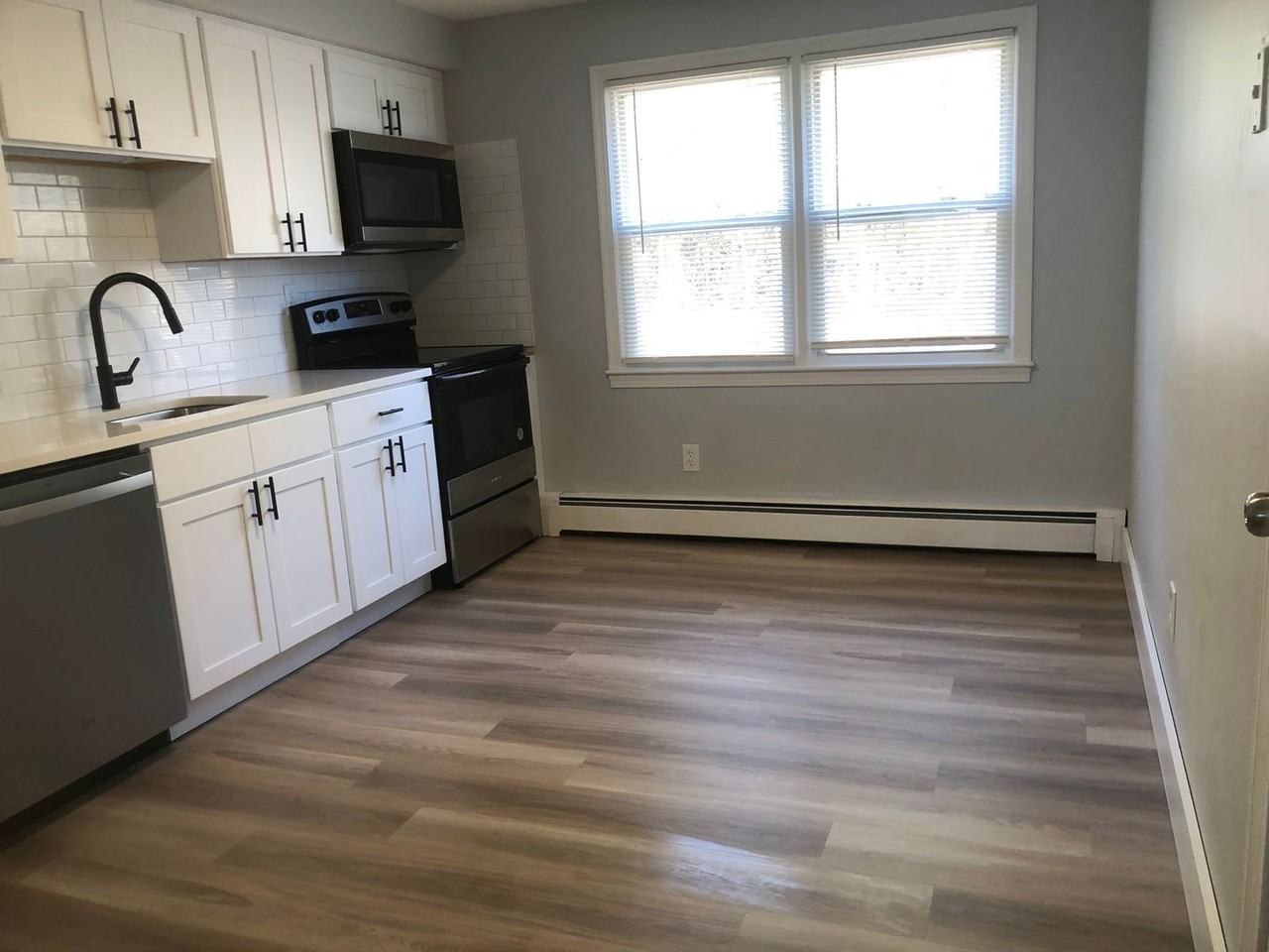 77-79 Sterling Place - Photo 2 of 14