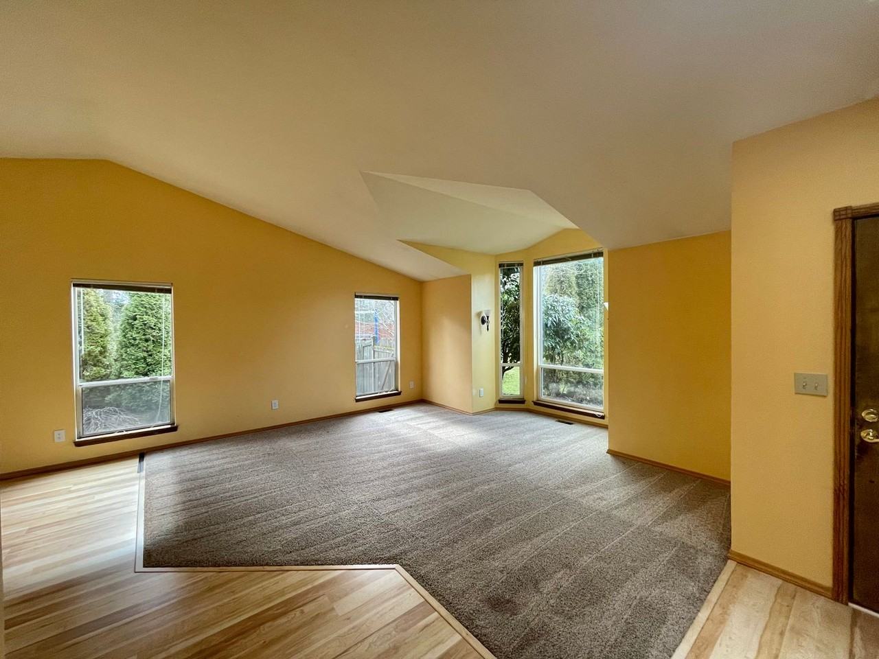 5428 139th St Se - Photo 3 of 18