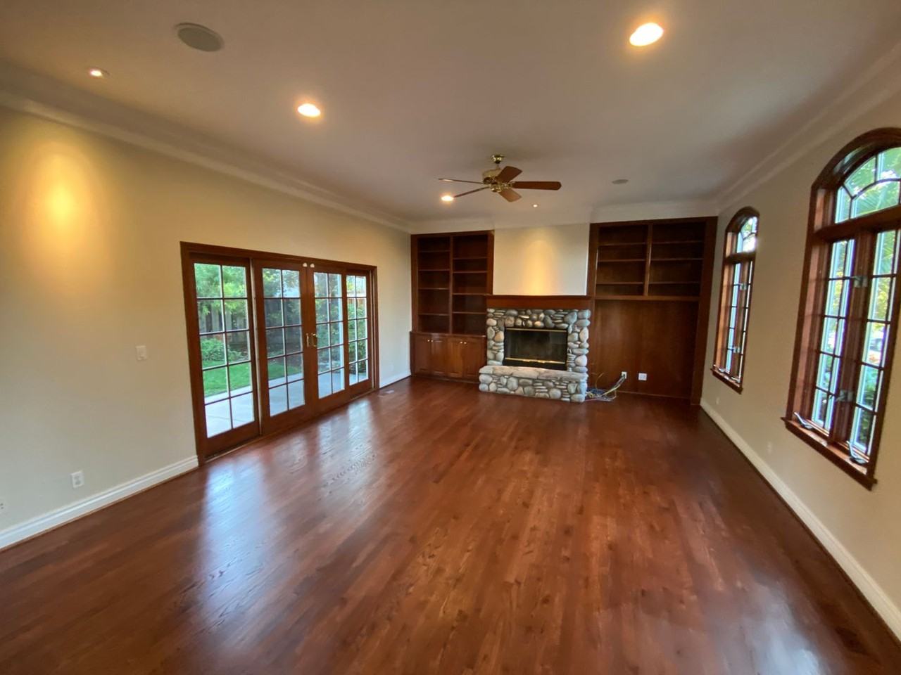 681 San Juan St - Photo 2 of 27