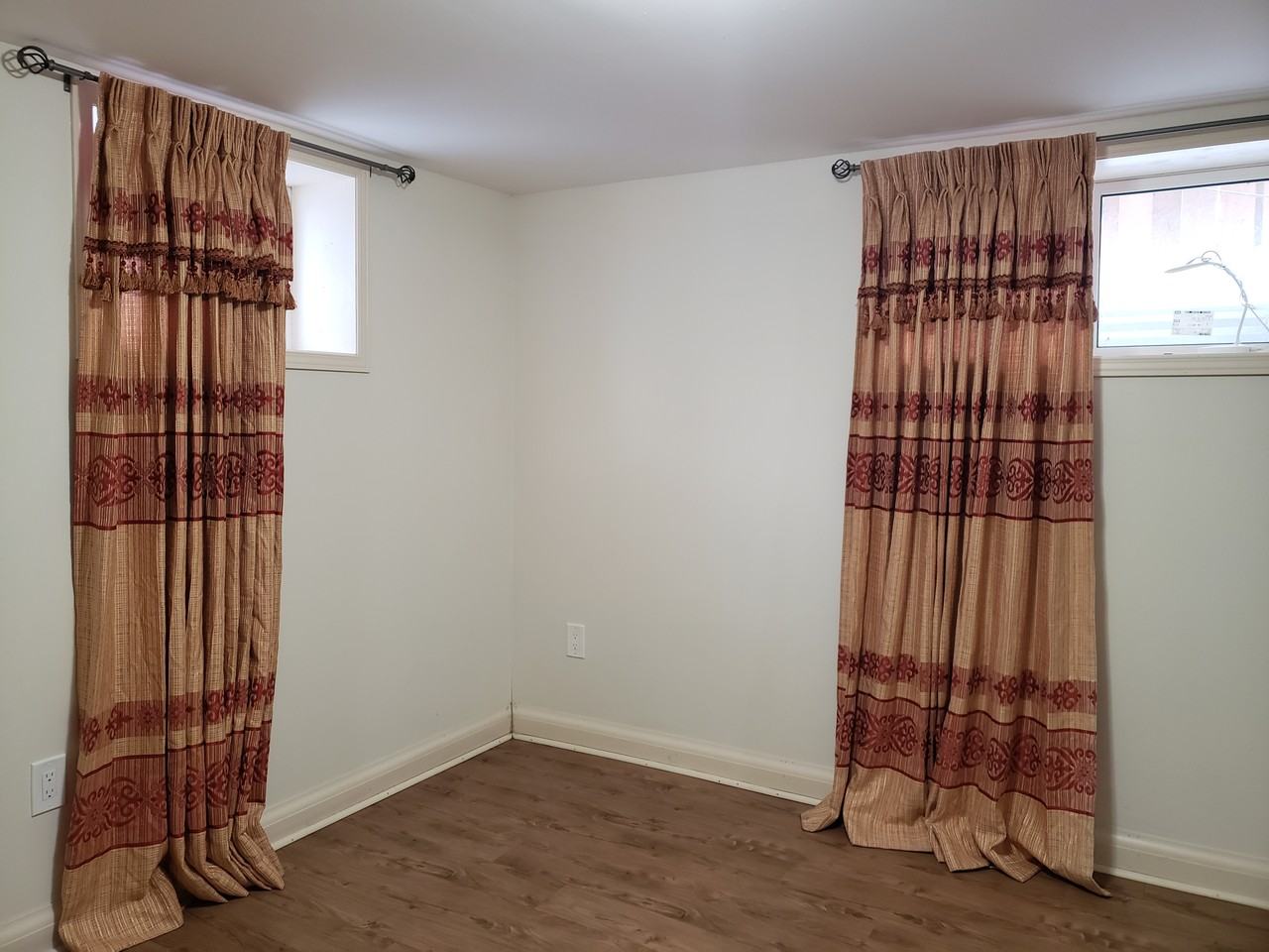 6 Shirley Crescent - Photo 2 of 13