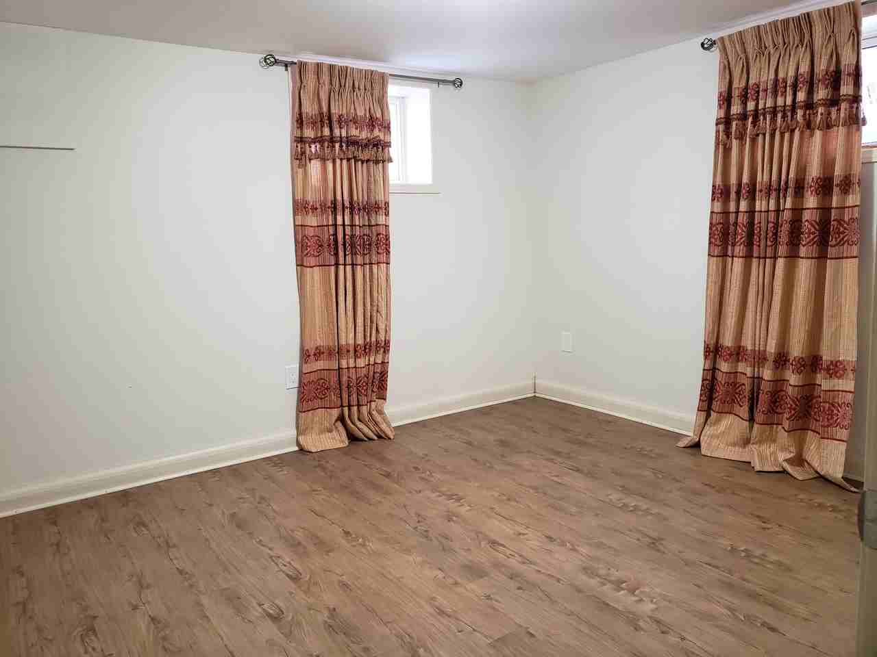 6 Shirley Crescent - Photo 3 of 13