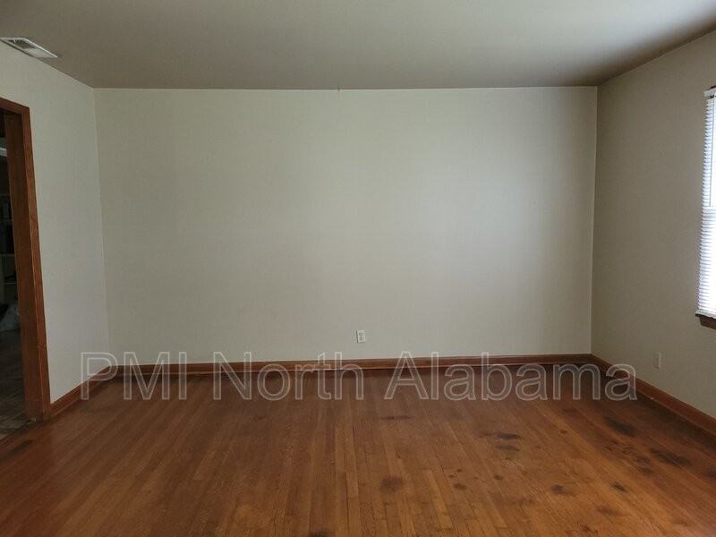 3503 Crestmore Cir Nw - Photo 3 of 30