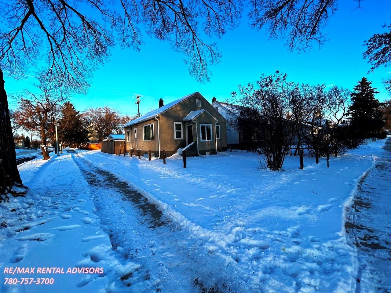 11902 90 St Nw, Edmonton, AB T5B 3Y9, CAN 2 bedroom House Rental Zumper