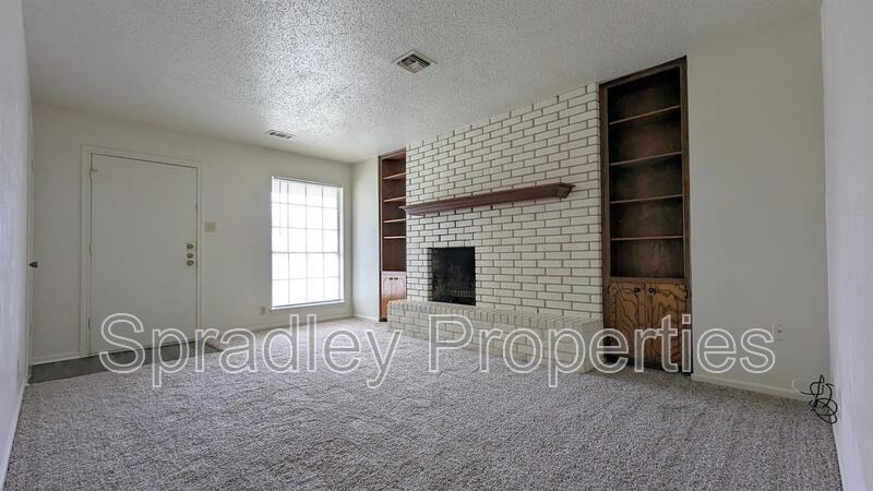 326B Tucson Dr - Photo 2 of 9