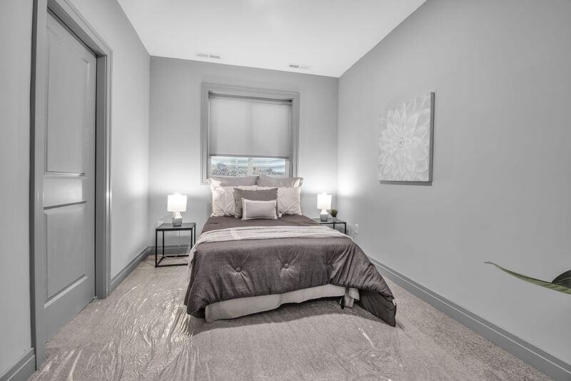 1021 Lafayette Ave - Photo 5 of 6