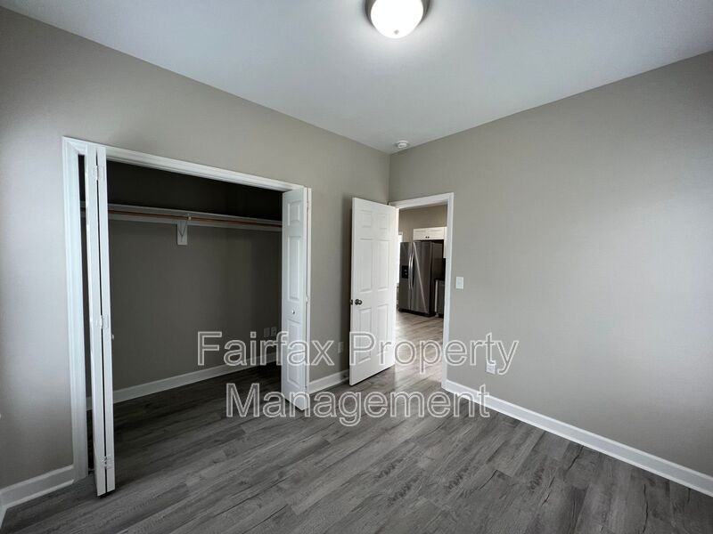 2305 Owen St #B - Photo 6 of 13