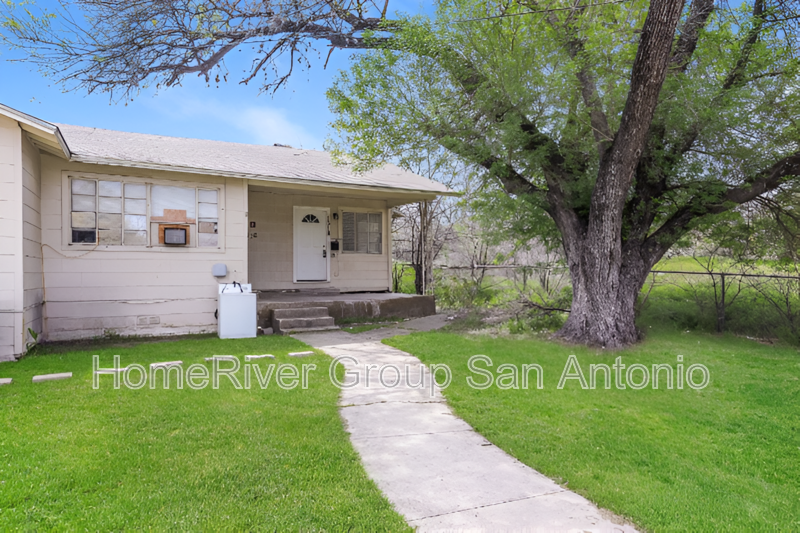 1518 Donaldson Ave - Photo 2 of 17