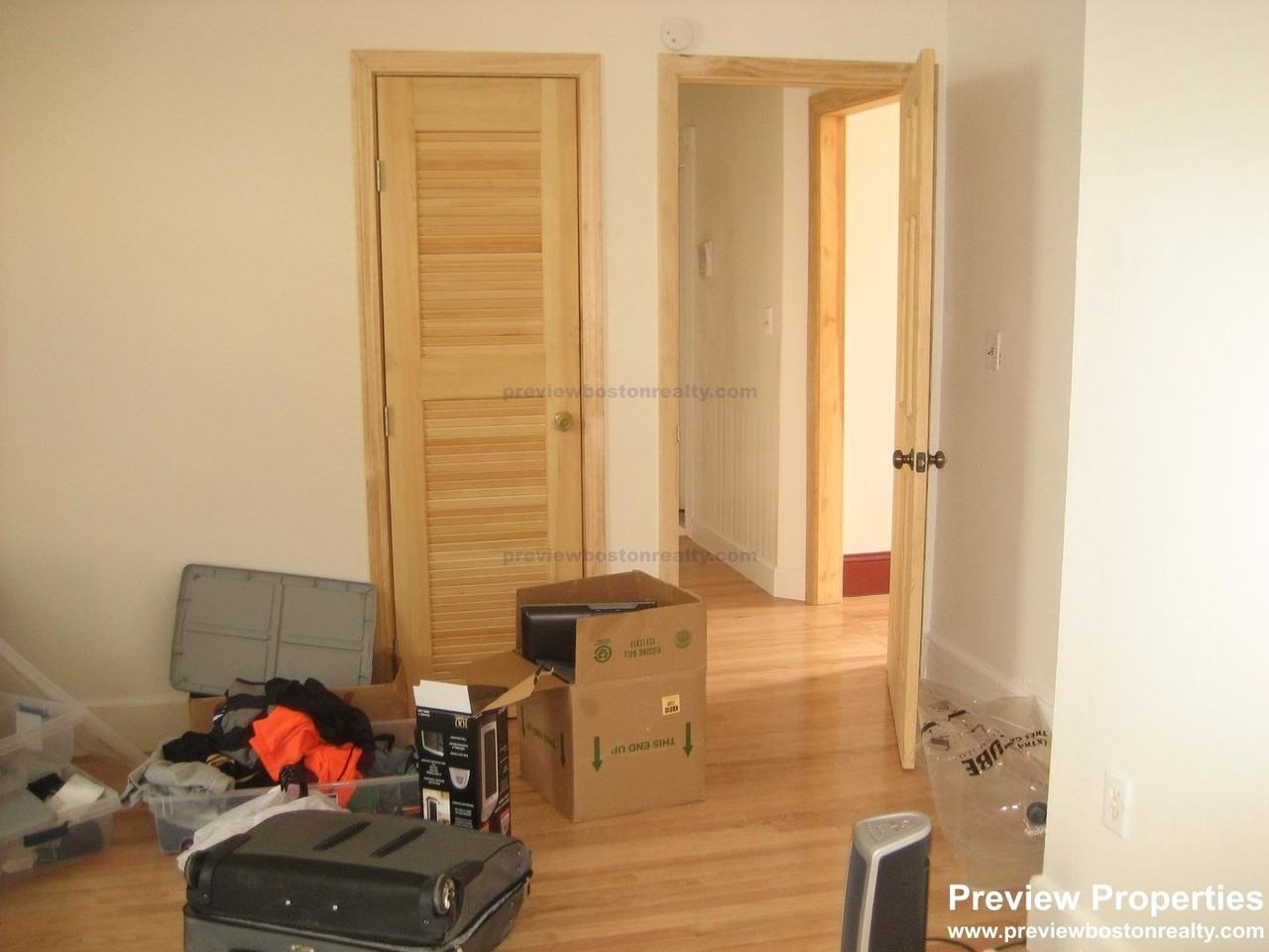 Highland St #3P - Photo 6 of 11